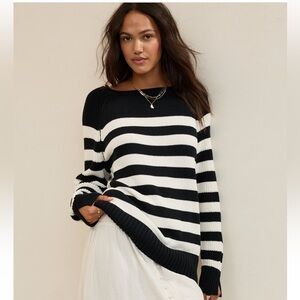 AERIE - NWT - Black and White Oversized Striped Sweater